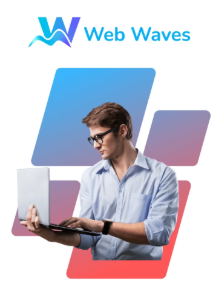 Expert de l'agence Web Waves travaillant sur ordinateur portable pour optimiser une stratégie sur les réseaux sociaux.